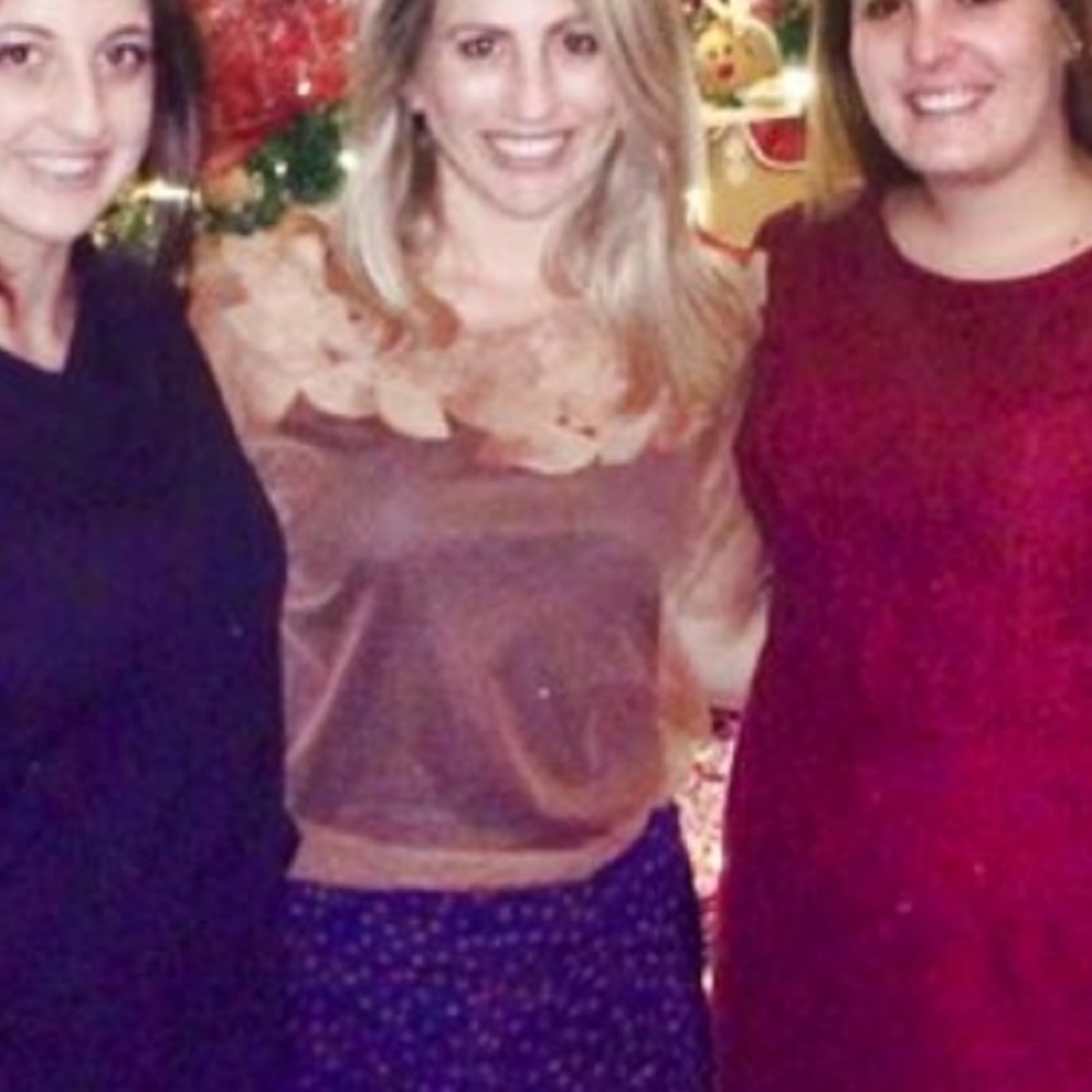 Sheer top with ruffles on top - Picture 3 of 4